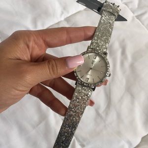 New York & Company Watch